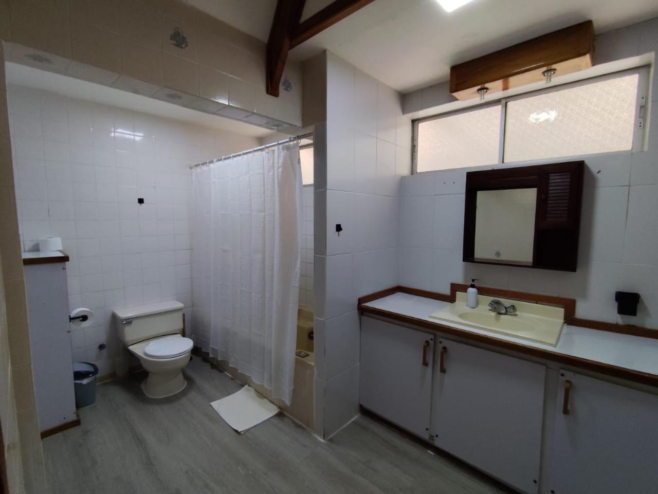 Hotel Hotu Matua By Ei Hanga Roa Ngoại thất bức ảnh